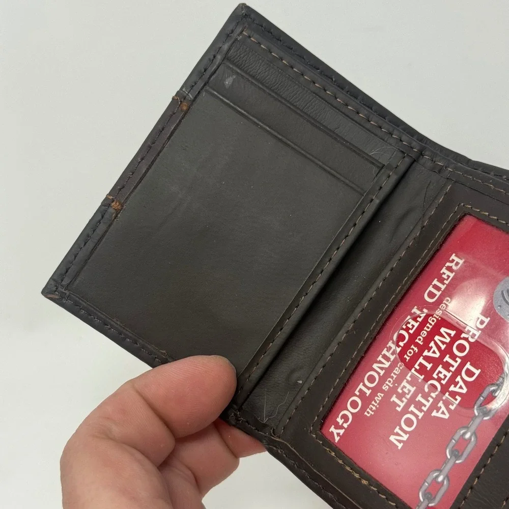 Genuine Dickies Mens Trifold Wallet Brown Leather RFID‎ Blocking Zipper Pocket